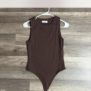 Aritzia babaton bodysuit